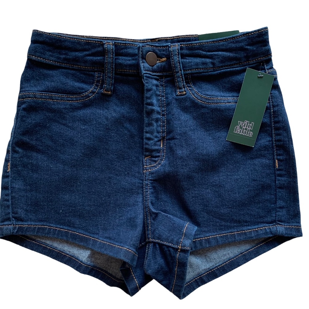 Wild fable women’s size 2 high rise jean denim shorts new